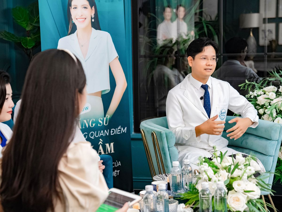 Bác sĩ Nguyễn Long Nhật chia sẻ về những vấn đề liên quan đến răng sứ thẩm mỹ