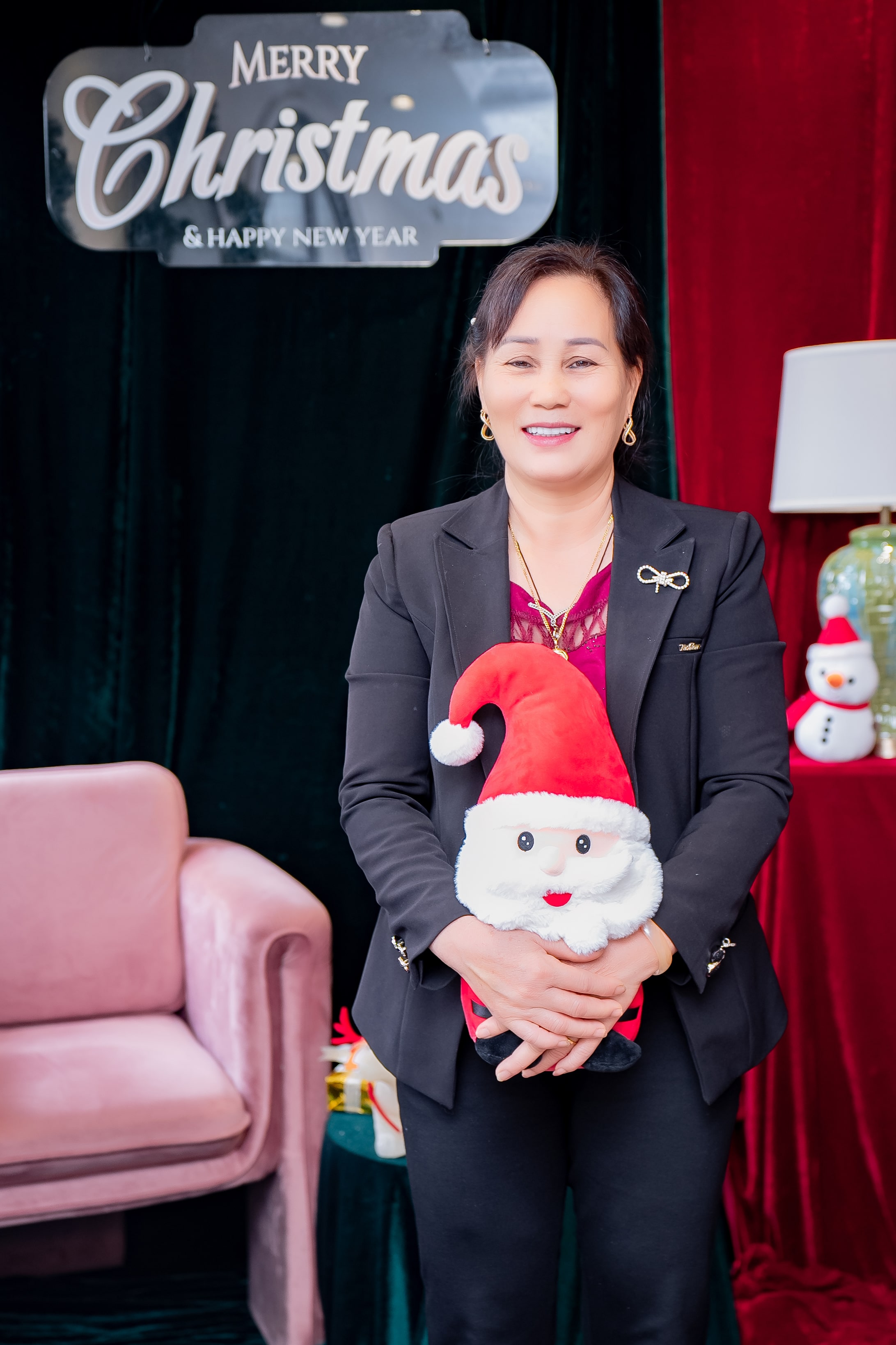 Cô Nguyễn Tuyết - Khách hàng tại Jet Dentist